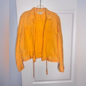 🍓6/$15🍓 Orange Button Down Top